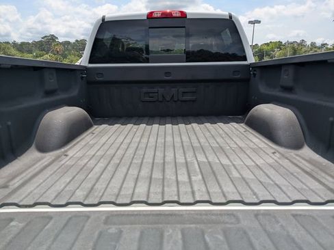 Used 2018 GMC Sierra 1500 SLT AWD/4WD image 14
