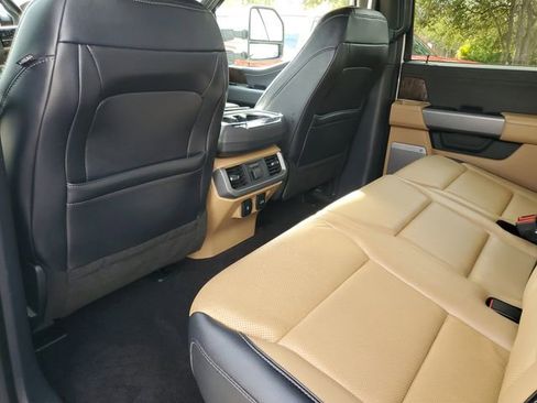 Used 2021 Ford F150 Lariat w/ Equipment Group 502A High image 24