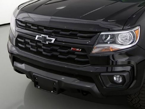 Used 2022 Chevrolet Colorado Z71 w/ Z71 Midnight Edition image 7
