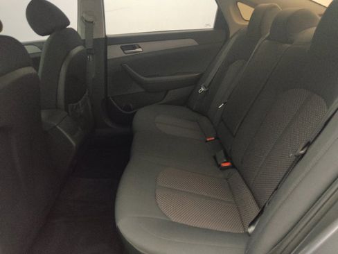 Used 2019 Hyundai Sonata SE FWD image 18