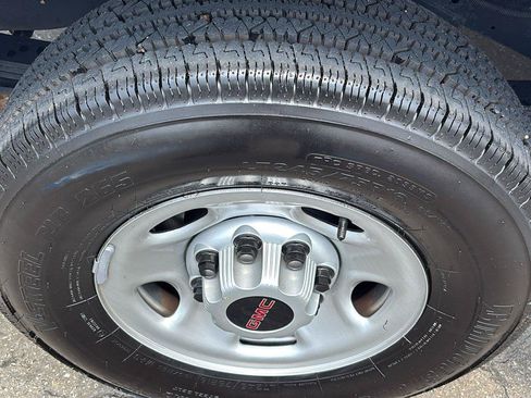 Used 2025 GMC Savana 2500 w/ Driver Convenience Package RWD image 12