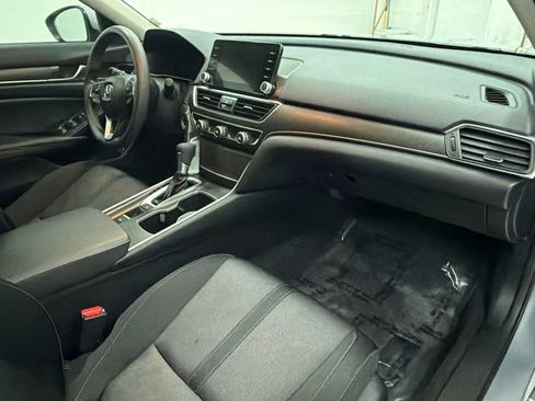 Used 2020 Honda Accord EX image 27