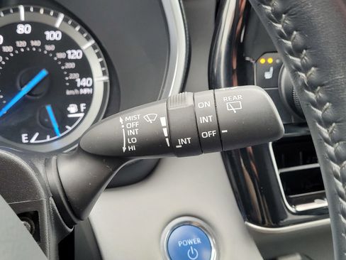 Used 2021 Toyota Highlander XLE image 21