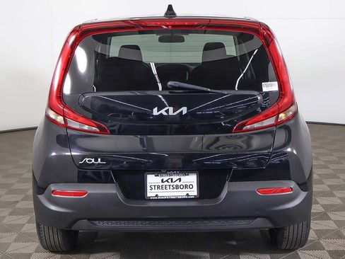 Used 2022 Kia Soul LX FWD image 9