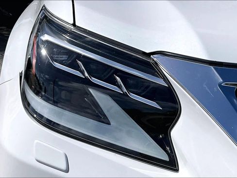 Used 2022 Lexus GX 460 Premium w/ Premium Package image 26