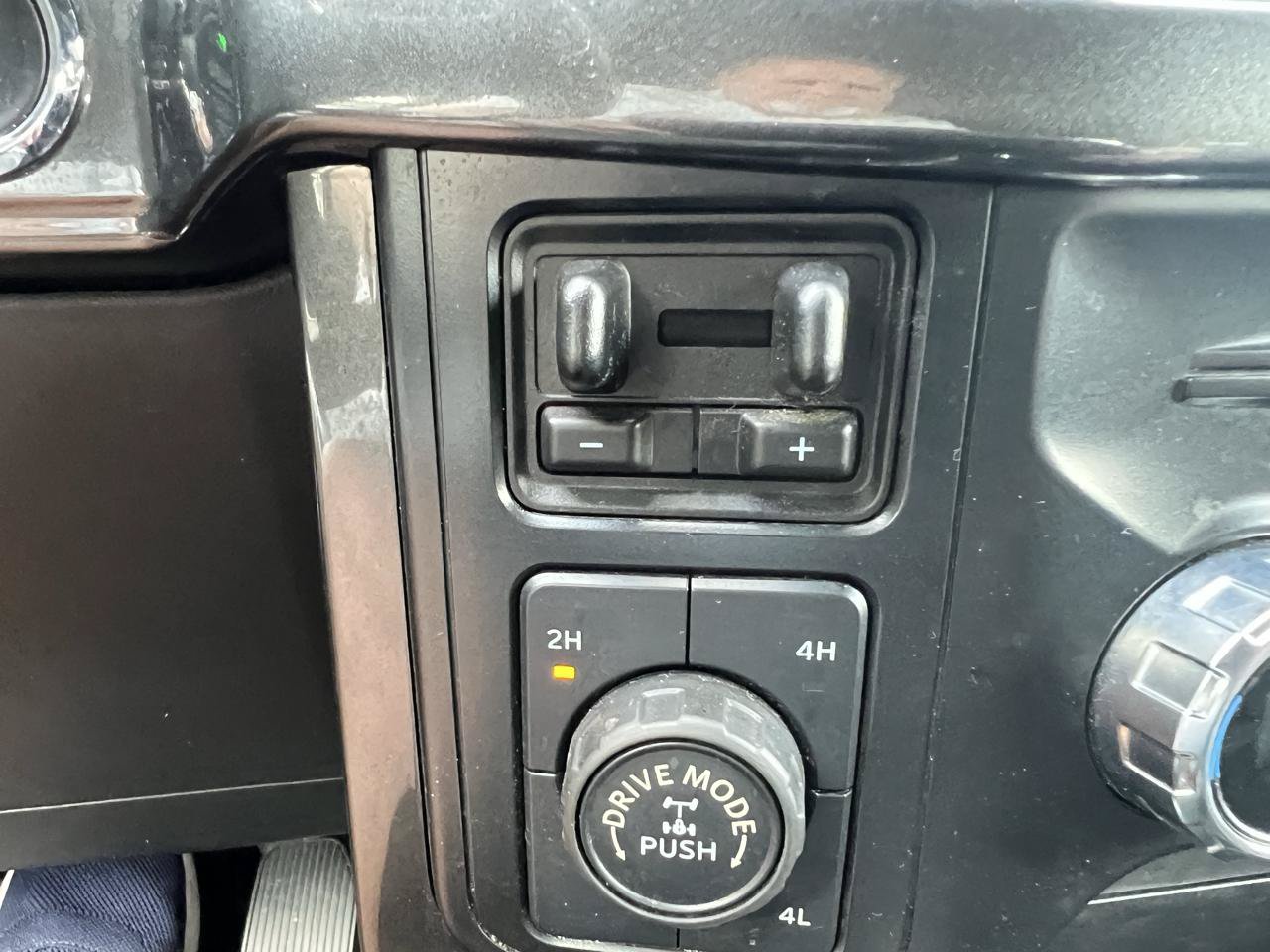 Used 2020 Ford F150 Platinum w/ Equipment Group 701A Luxury AWD/4WD image 20