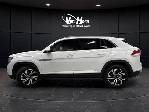 Used 2020 Volkswagen Atlas Cross Sport SEL Premium image 13