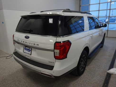 Used 2024 Ford Expedition Max XLT image 6