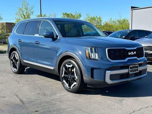 Certified 2023 Kia Telluride EX w/ EX Captain's Chair Package AWD/4WD image 1