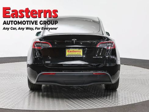 Used 2021 Tesla Model Y Long Range AWD/4WD image 6