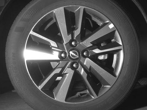 Used 2025 Nissan Versa SV w/ Trunk Package FWD image 13