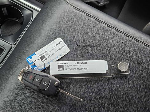 Used 2024 Ford F150 STX image 30