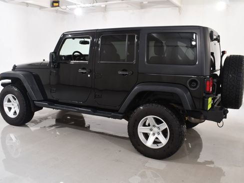Used 2018 Jeep Wrangler Unlimited Sport S AWD/4WD image 15