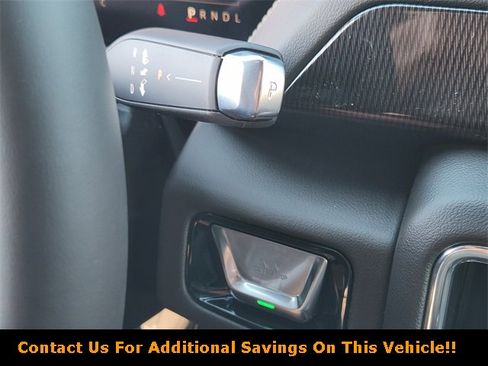 New 2026 GMC Yukon Elevation image 16