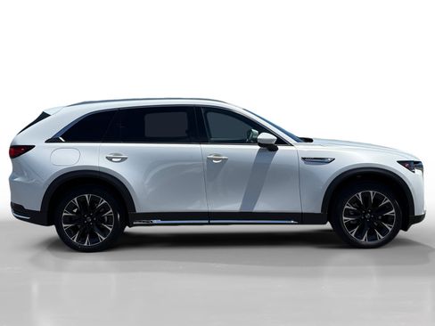 Certified 2024 MAZDA CX-90 Plug-In Hybrid w/ Premium Plus AWD/4WD image 6