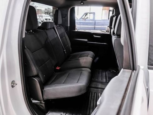 Used 2024 GMC Sierra 3500 Pro w/ Convenience Package image 30