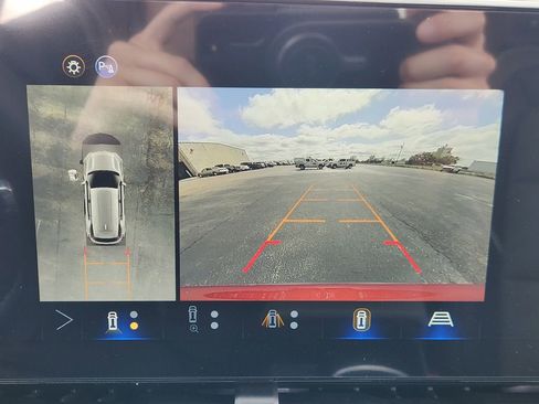 New 2026 Chevrolet Equinox LT FWD image 15
