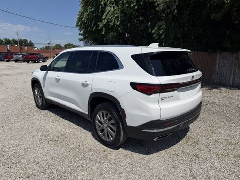 Used 2026 Buick Enclave Preferred AWD/4WD image 3