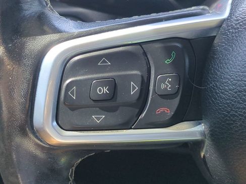 Used 2020 Jeep Wrangler Unlimited Sahara AWD/4WD image 27