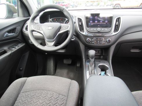 Used 2023 Chevrolet Equinox LT FWD image 14