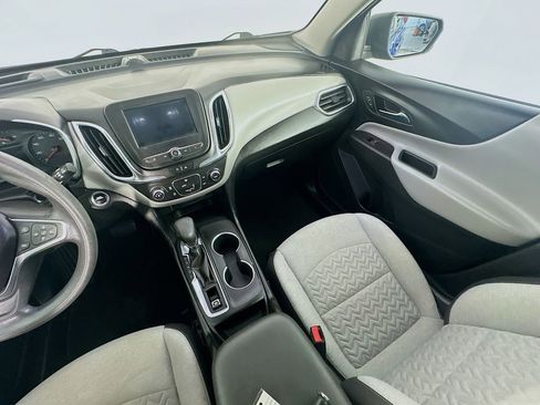 Used 2022 Chevrolet Equinox LS image 11