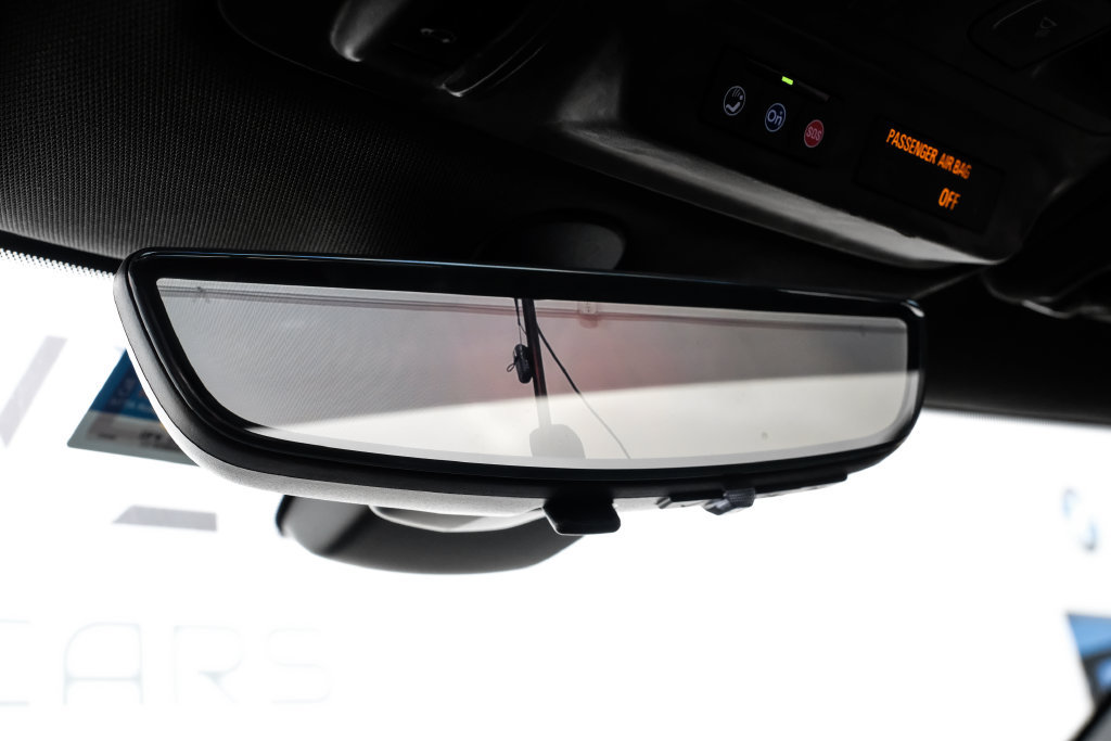 Used 2019 Chevrolet Camaro SS RWD image 24