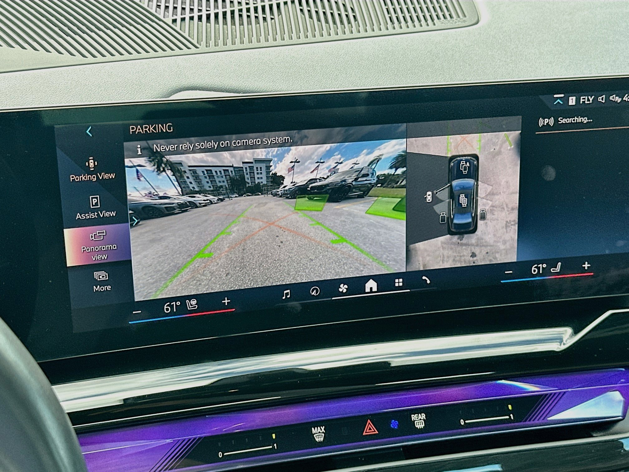 Used 2025 BMW i5 xDrive40 w/ Premium Package AWD/4WD image 15