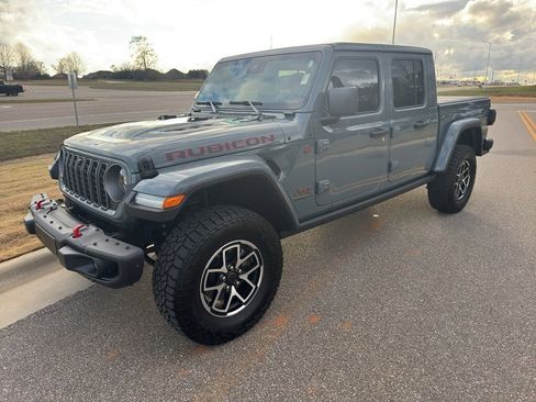 Certified 2025 Jeep Gladiator Rubicon image 13