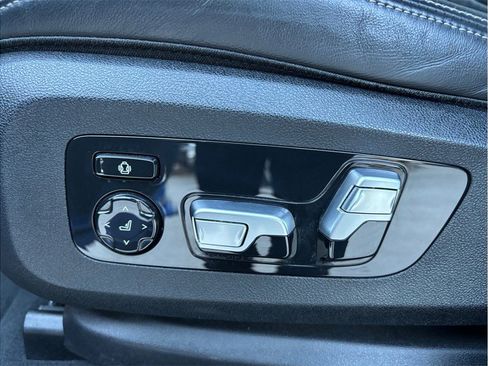 Used 2020 BMW X6 M50i image 23