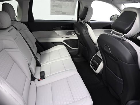 New 2026 Lincoln Nautilus Reserve image 18