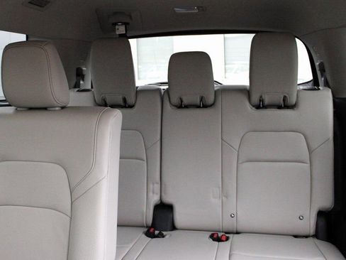 Used 2024 Nissan Pathfinder SL image 22