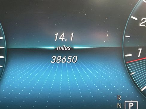 Certified 2022 Mercedes-Benz GLC 300 4MATIC image 27