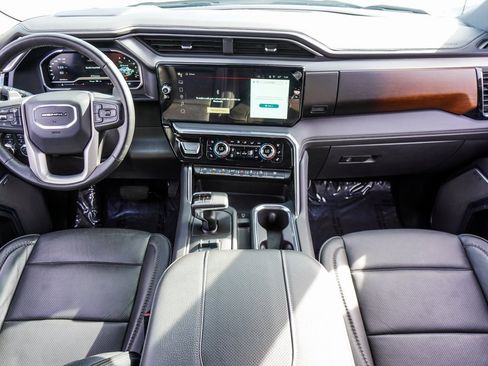 Used 2024 GMC Sierra 1500 Denali w/ Denali Reserve Package image 12