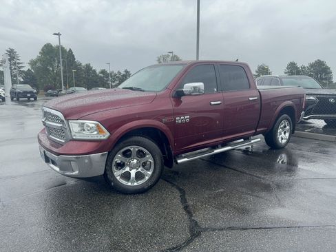 Used 2017 RAM 1500 Laramie w/ Convenience Group AWD/4WD image 33