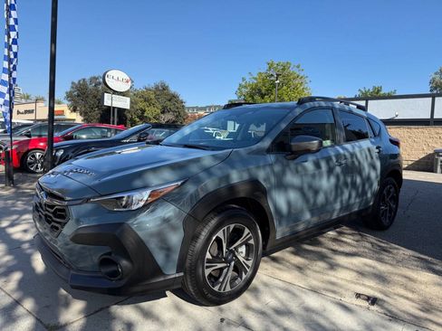 Used 2024 Subaru Crosstrek 2.0i Premium AWD/4WD image 6