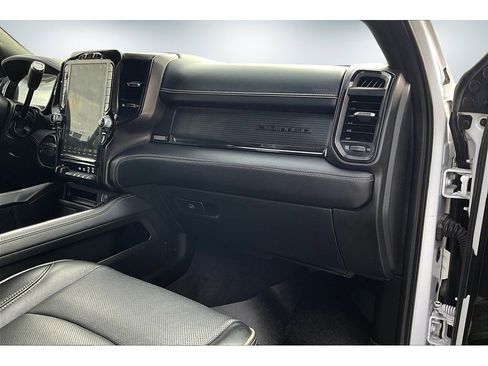 Used 2023 RAM 2500 Limited image 27