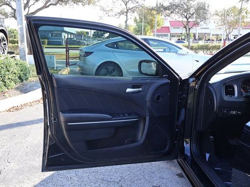 Used 2023 Dodge Charger SXT image 19
