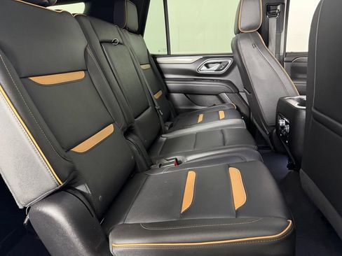 Used 2024 GMC Yukon AT4 w/ AT4 Premium Plus Package AWD/4WD image 32