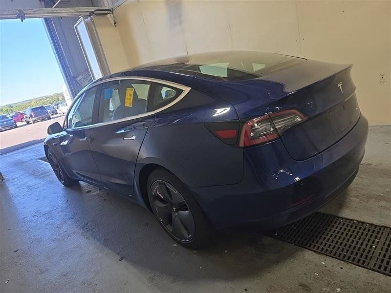 Used 2018 Tesla Model 3 Long Range AWD/4WD image 8