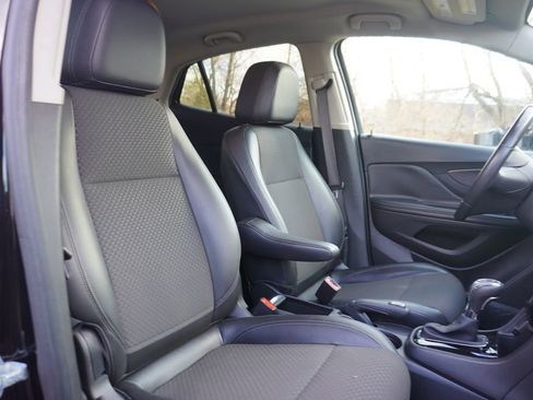 Used 2019 Buick Encore Preferred image 8