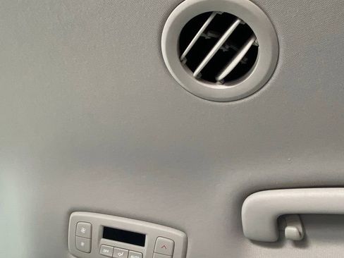 New 2026 Kia Carnival FWD image 19