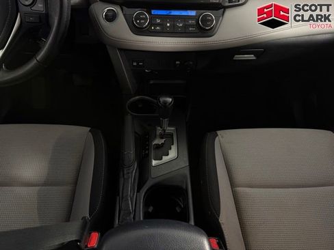 Used 2018 Toyota RAV4 XLE image 21