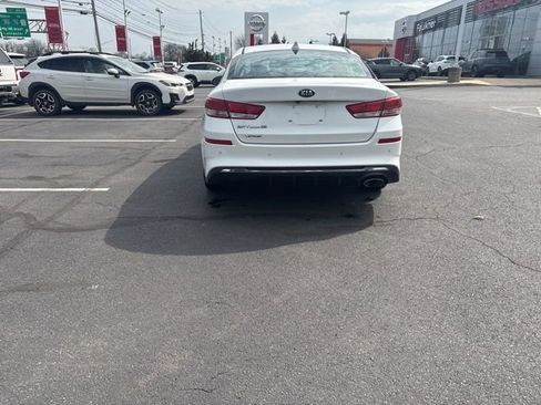 Used 2020 Kia Optima LX image 12