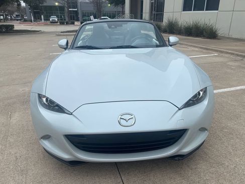 Used 2019 MAZDA MX-5 Miata Grand Touring image 3