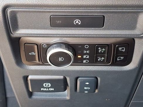 Certified 2025 Ford F150 Platinum AWD/4WD image 22