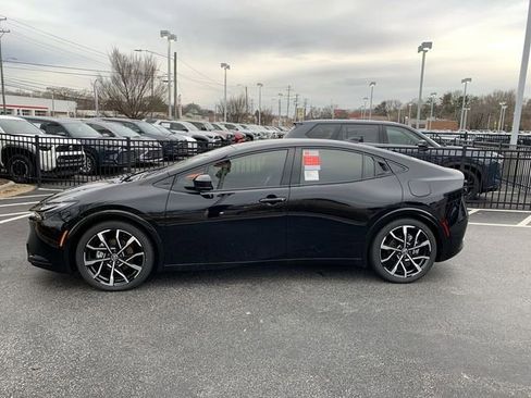 New 2026 Toyota Prius Plug-In Hybrid FWD image 5