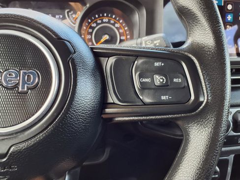 Used 2024 Jeep Wrangler Unlimited Sport AWD/4WD image 19