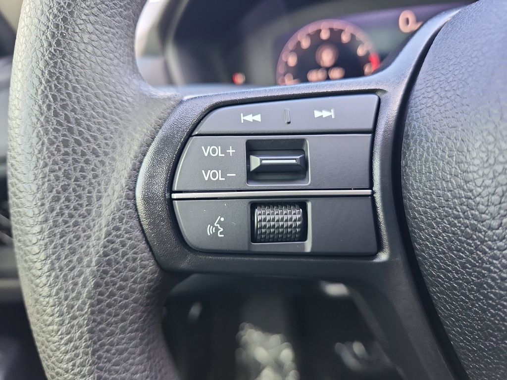Used 2025 Honda Accord SE image 30