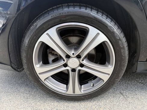 Used 2017 Mercedes-Benz E 300 4MATIC image 12