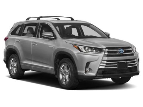 Used 2019 Toyota Highlander XLE AWD/4WD image 9